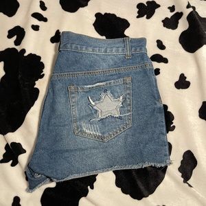 Women’s Distress Shorts